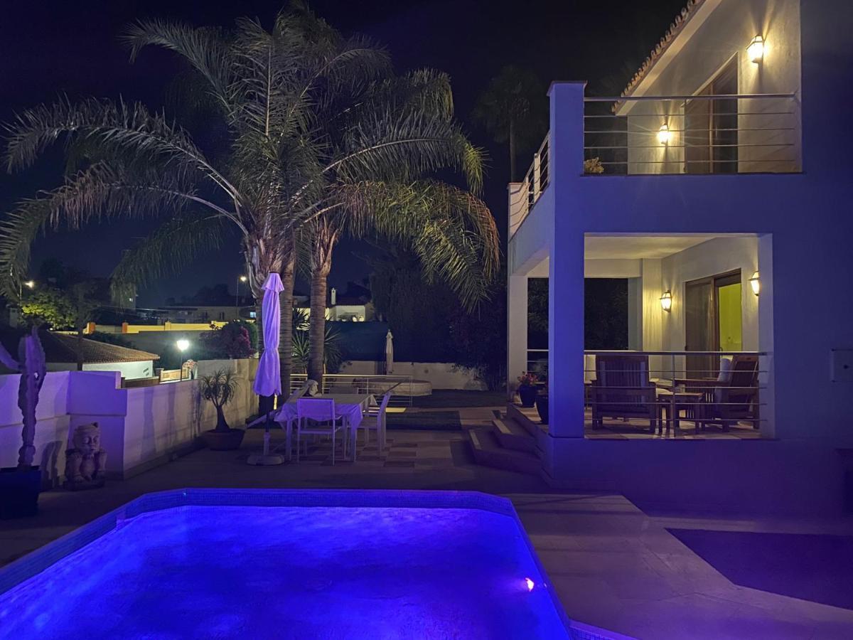 Blue Moon Marbella Villa ภายนอก รูปภาพ
