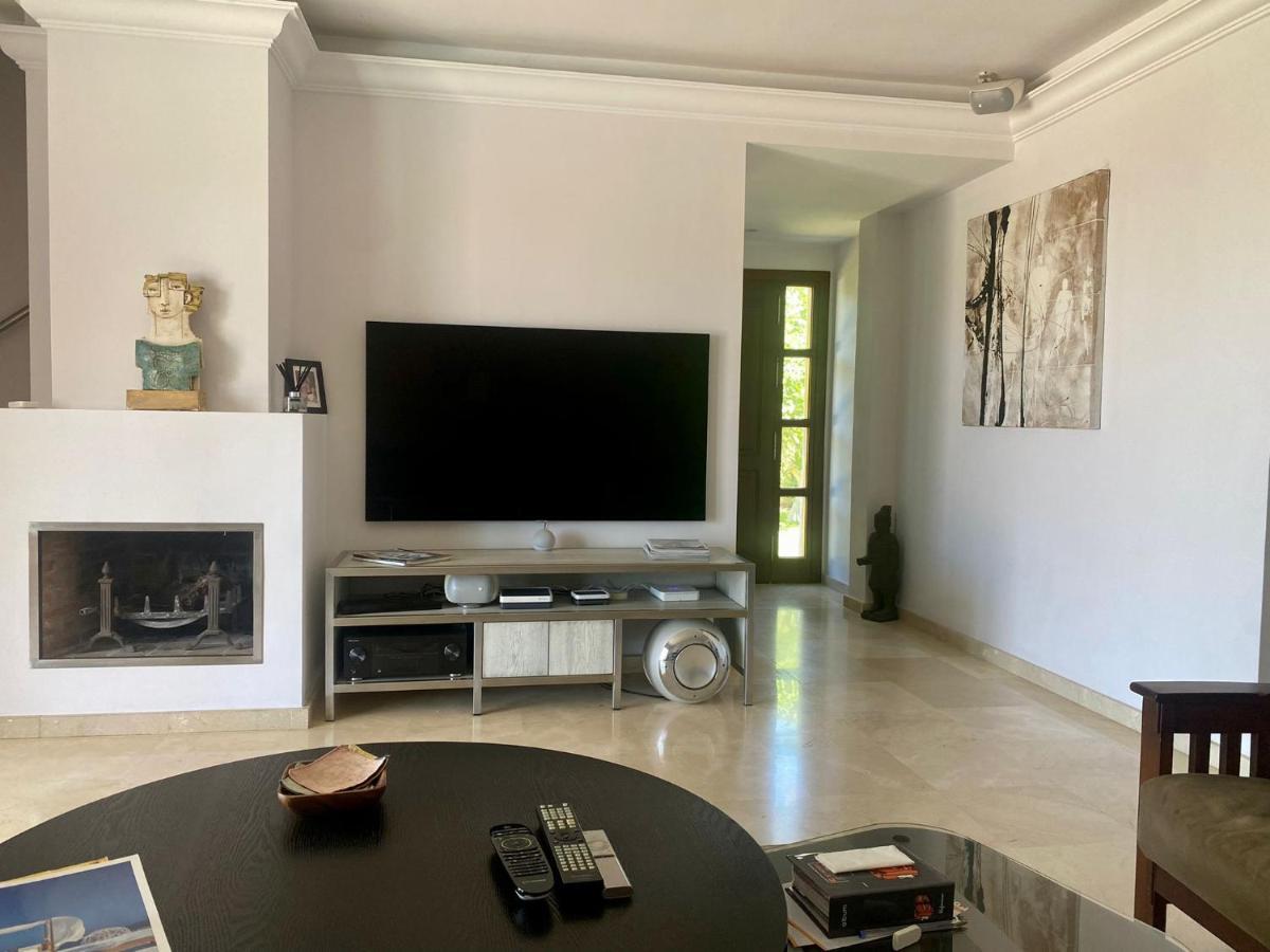 Blue Moon Marbella Villa ภายนอก รูปภาพ