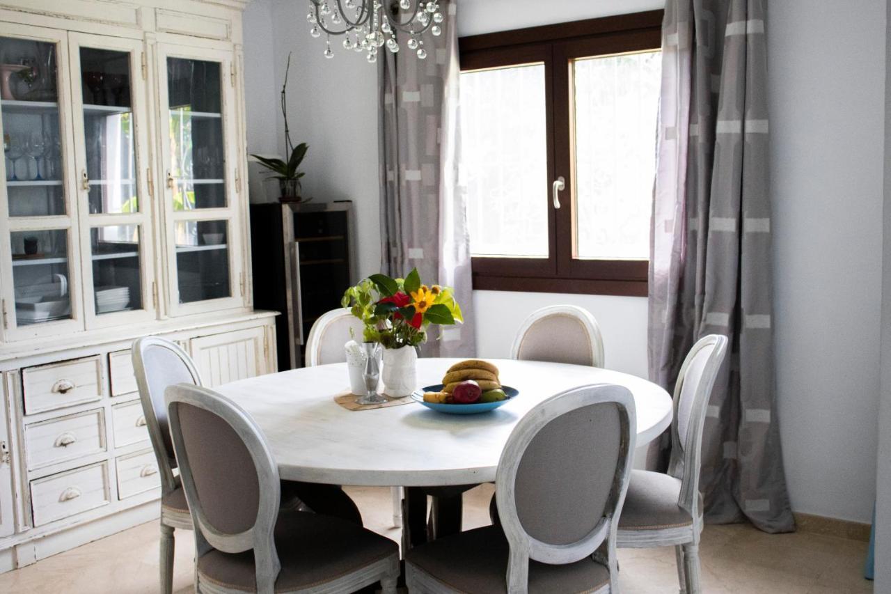 Blue Moon Marbella Villa ภายนอก รูปภาพ